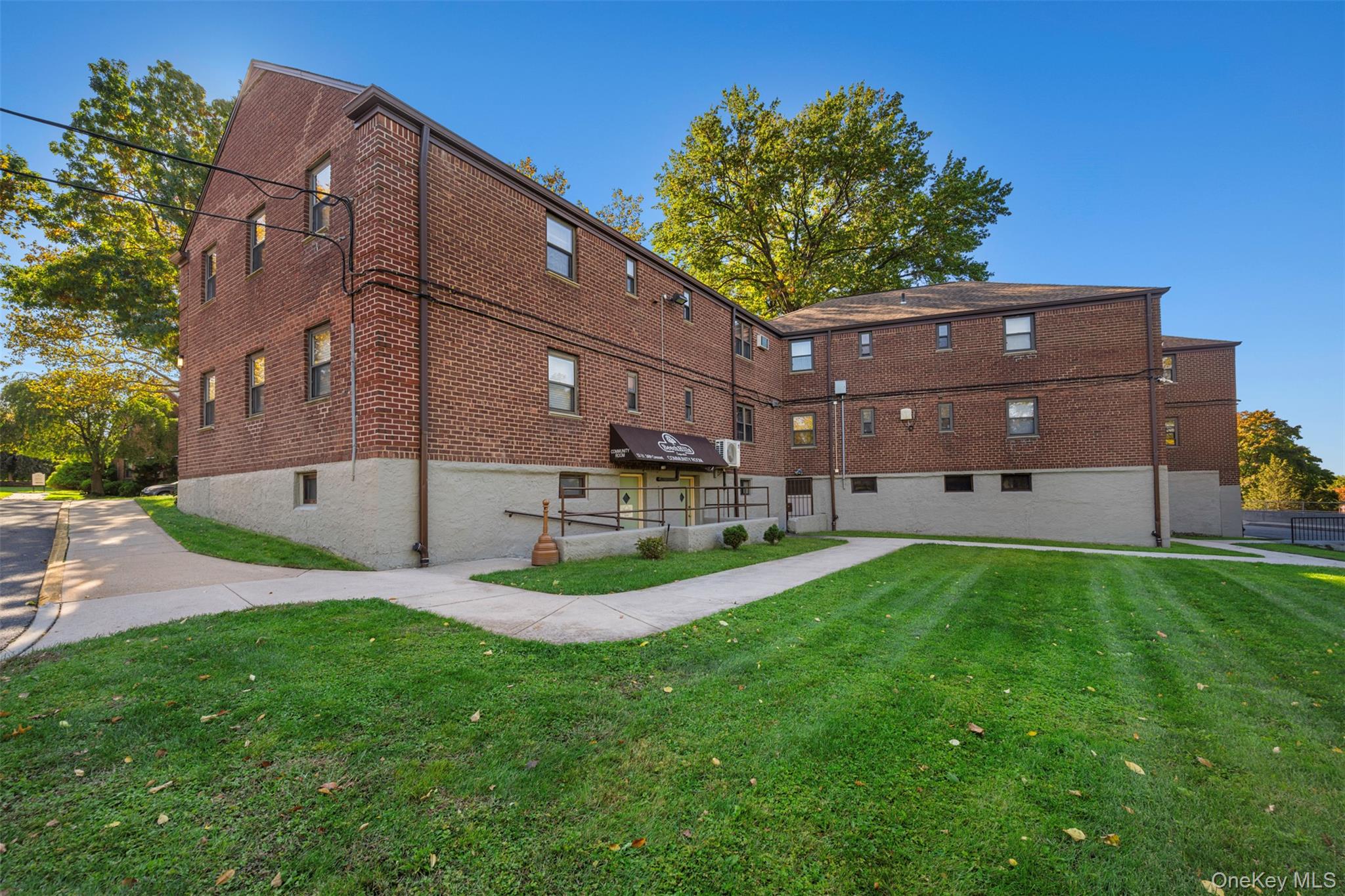 57-74 246th Crescent, Unit 57-74 photo 5