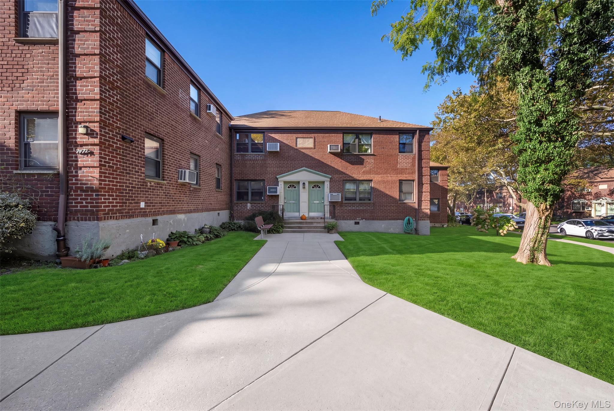 57-74 246th Crescent, Unit 57-74 photo 4