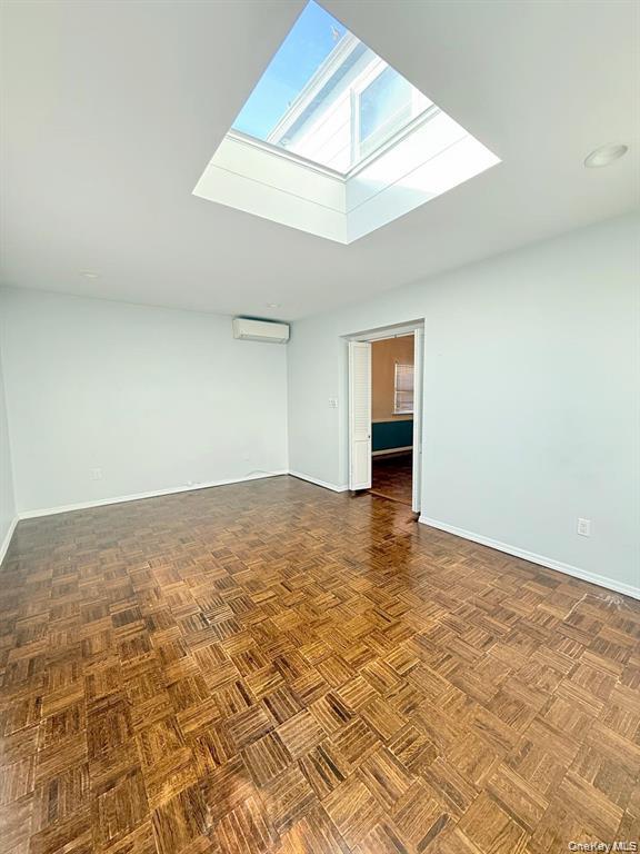 81-15 189th Street – For Rent photo 8