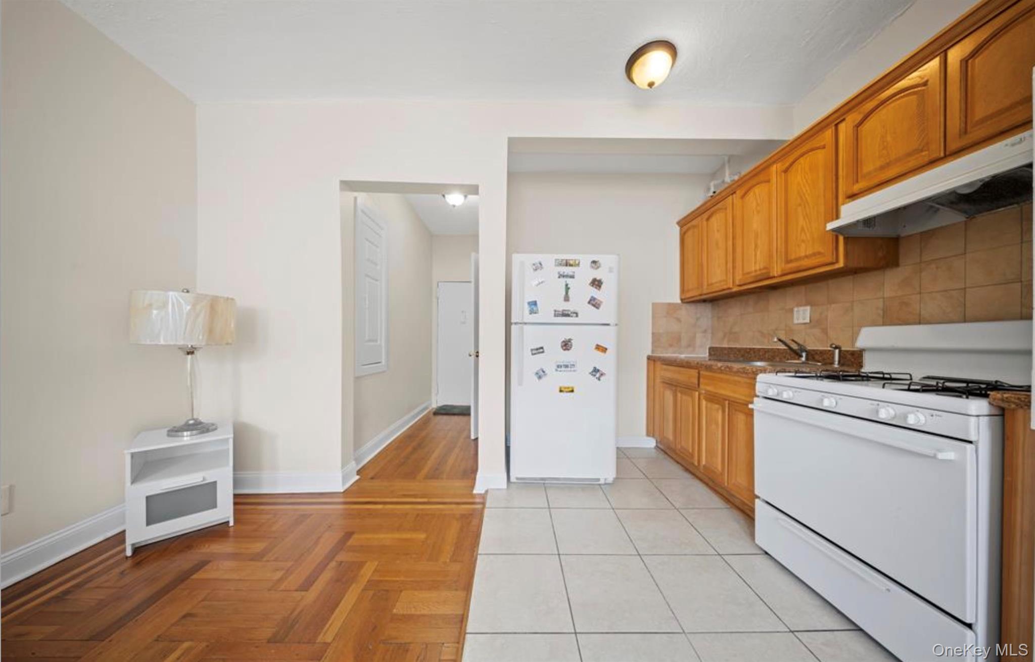 1372 Shakespeare Avenue, Unit 4D photo 7