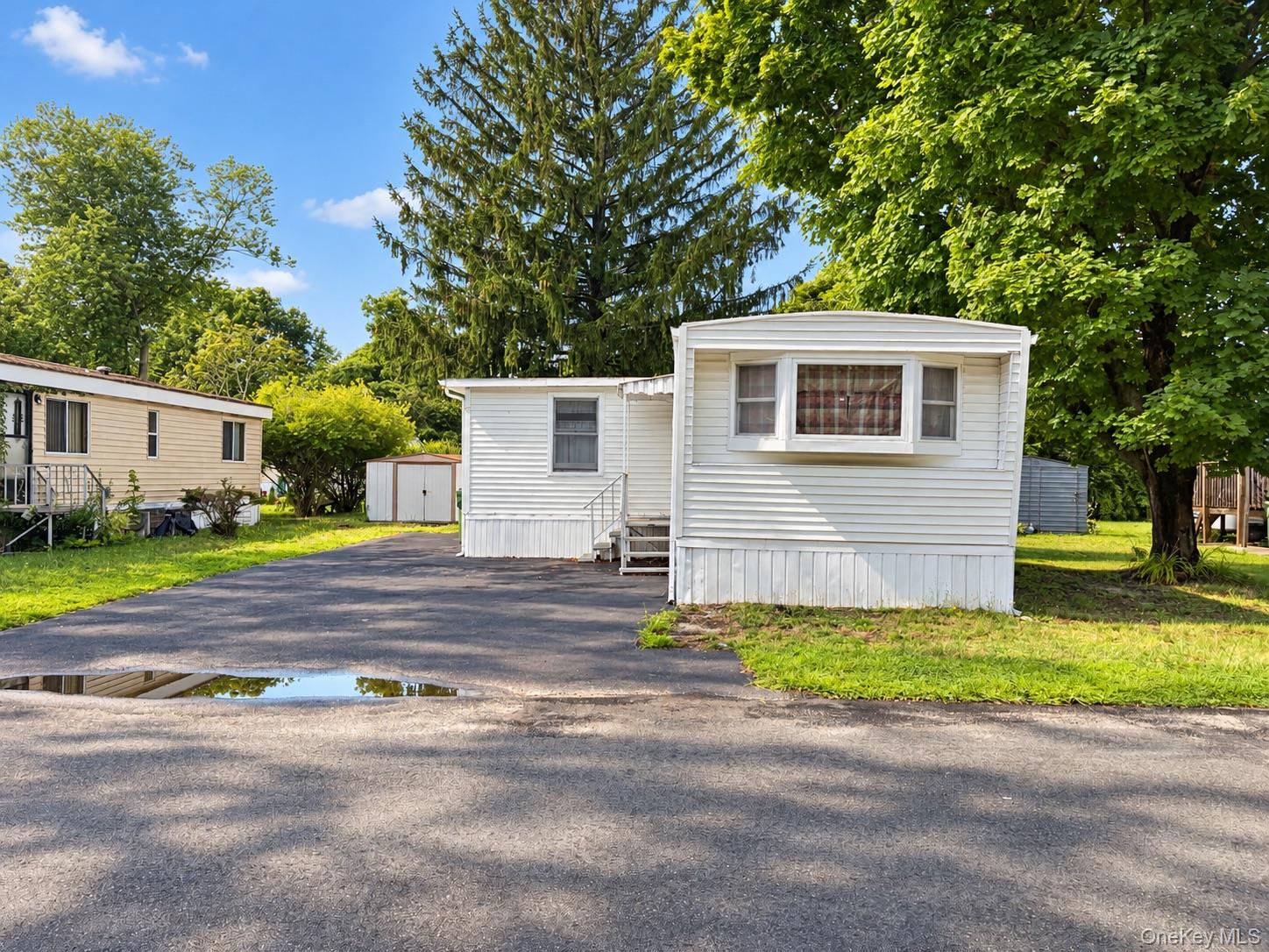 12 Betsy Ross – For Sale