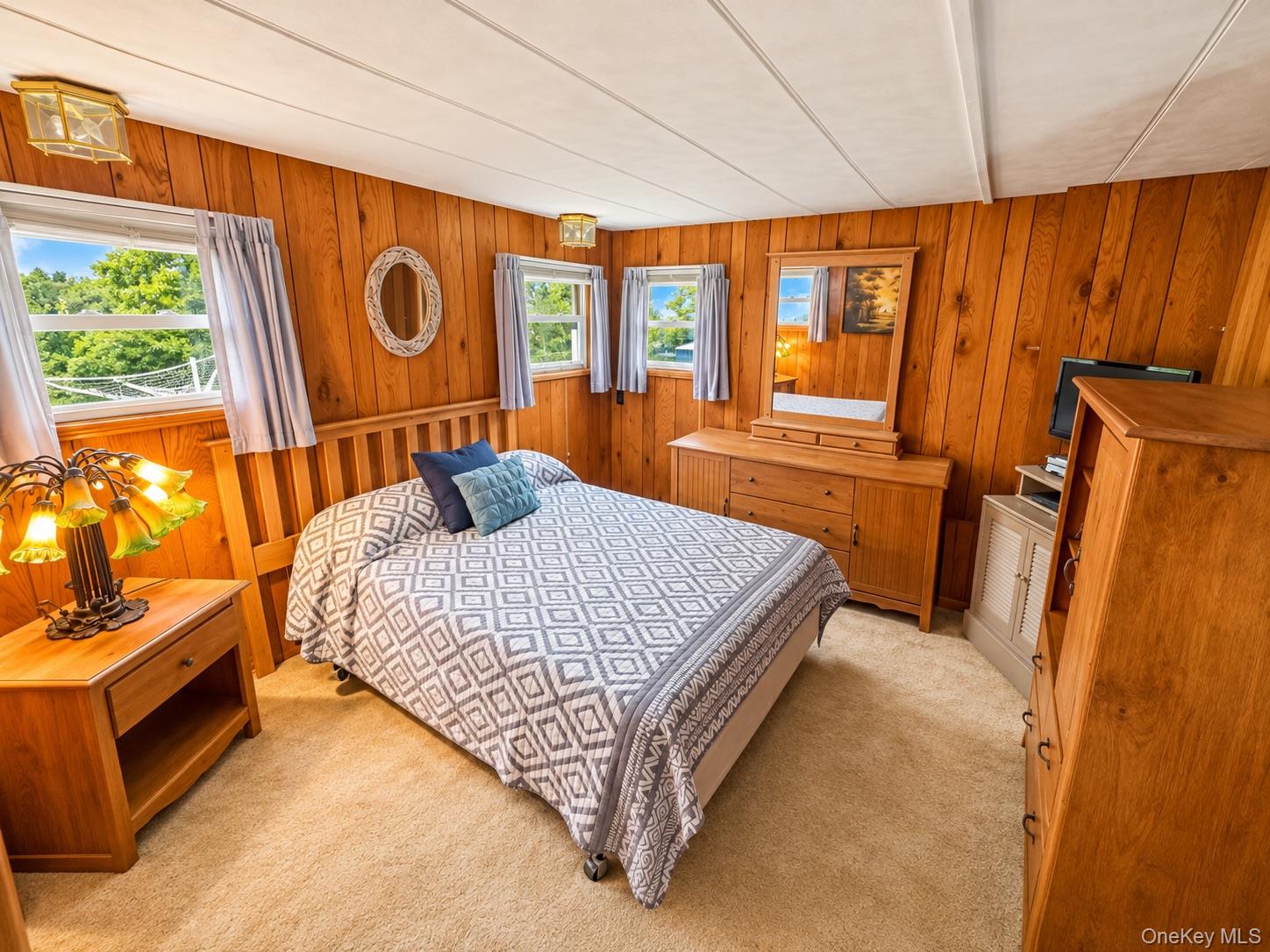 12 Betsy Ross – For Sale photo 14