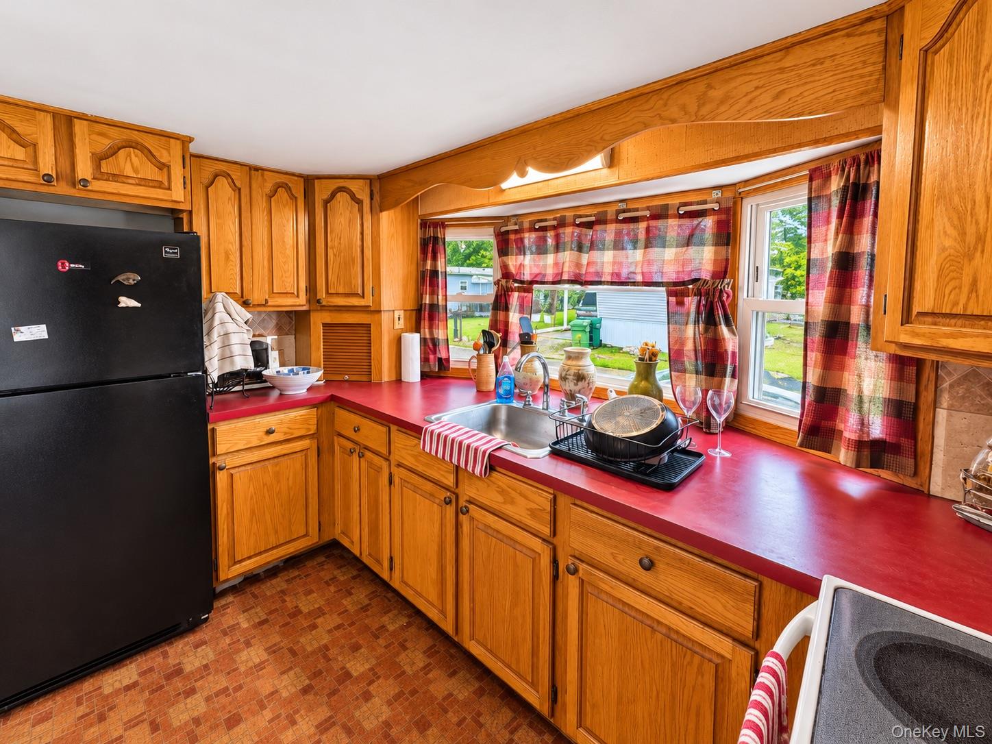 12 Betsy Ross – For Sale photo 6