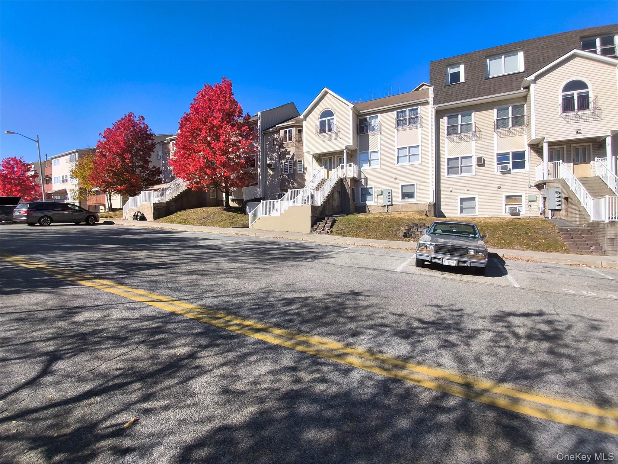 5 Sasev Court, Unit 302 photo 2