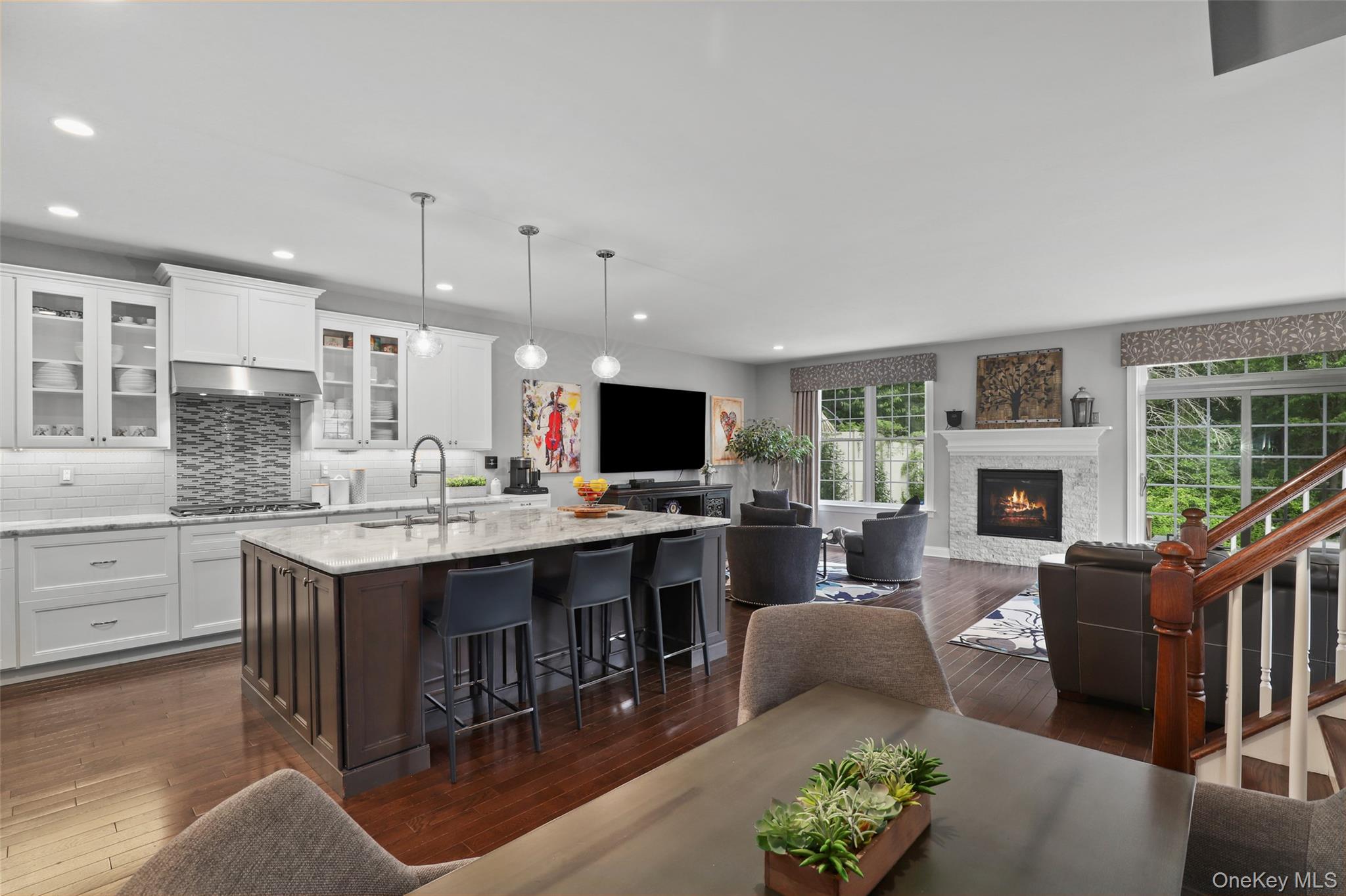 8 Langeloth Drive – For Sale photo 6