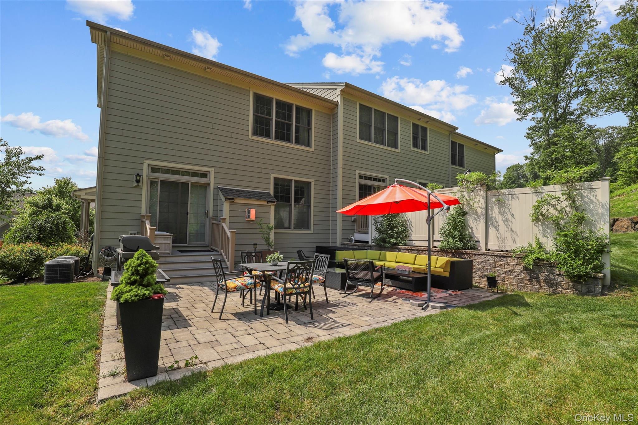8 Langeloth Drive – For Sale photo 4