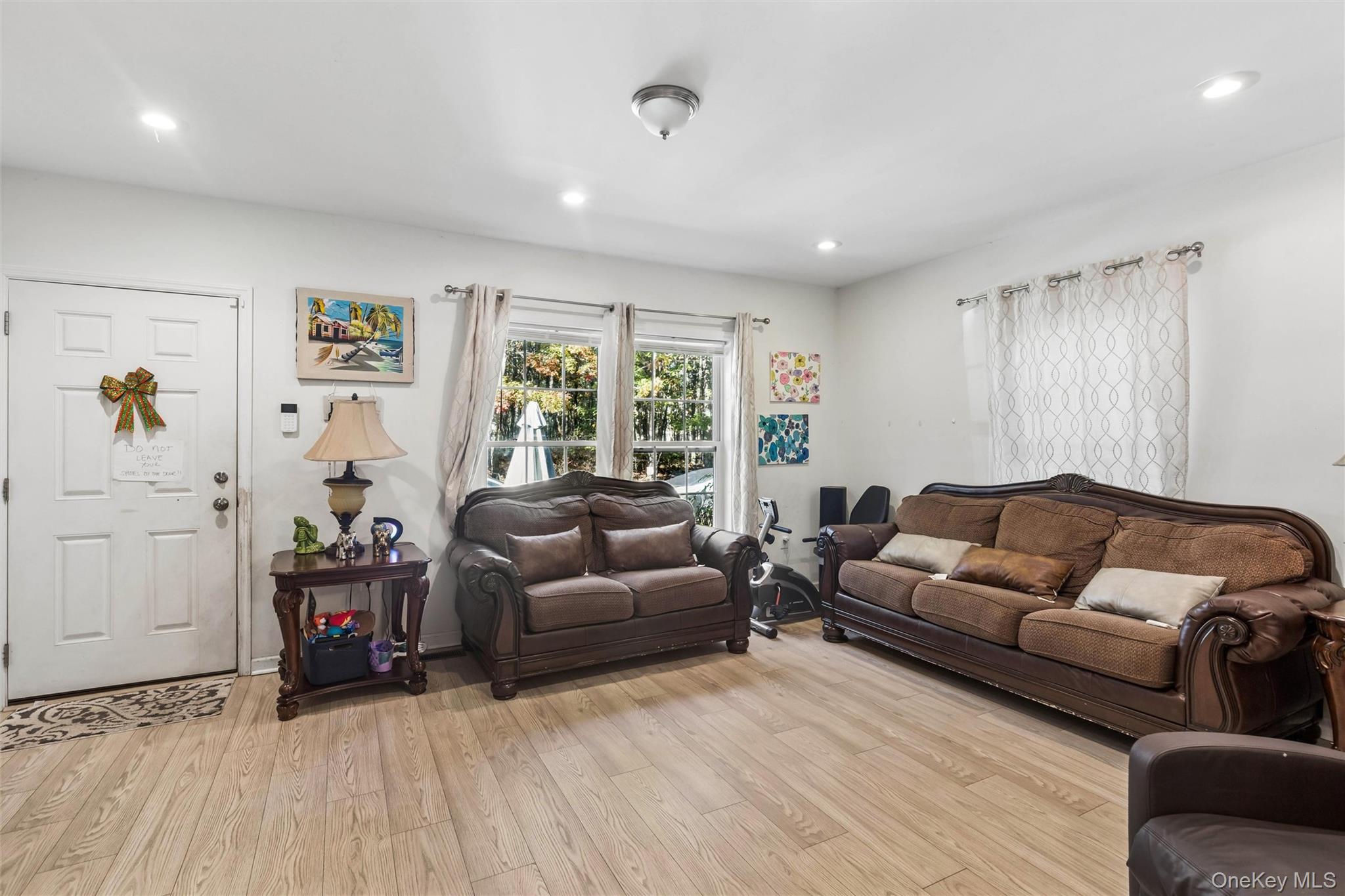 164 Wading River Road – For Sale photo 4
