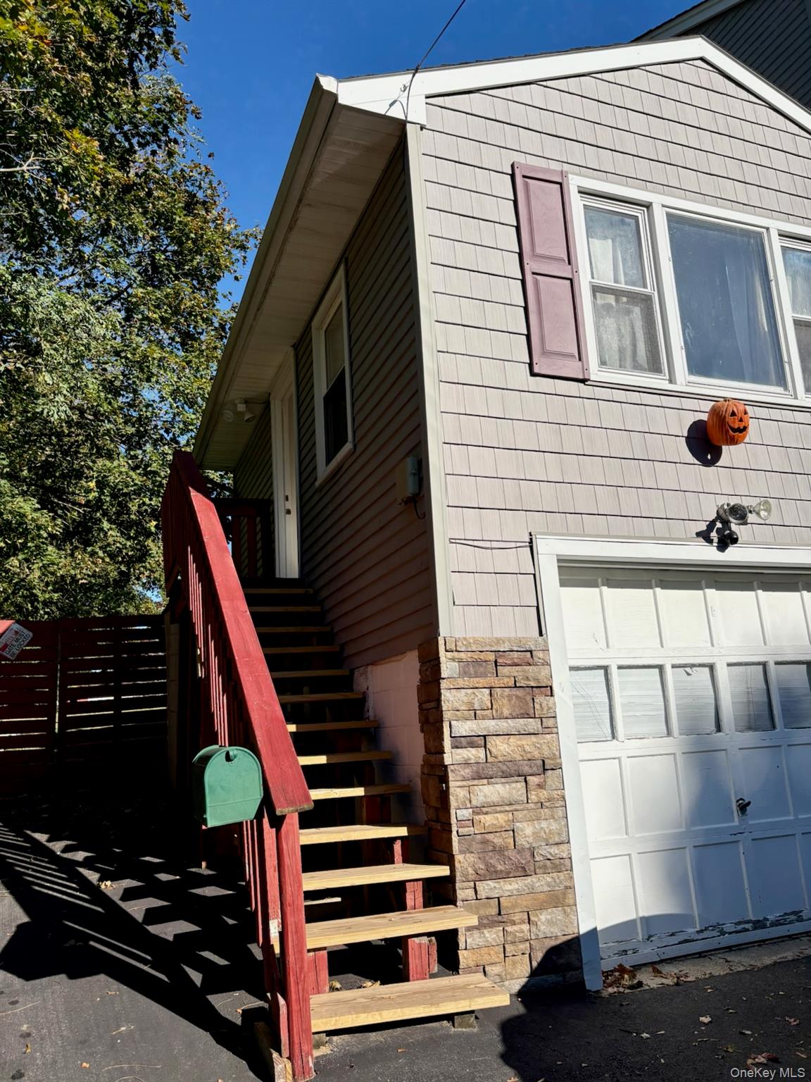 45 Valley Road – For Rent