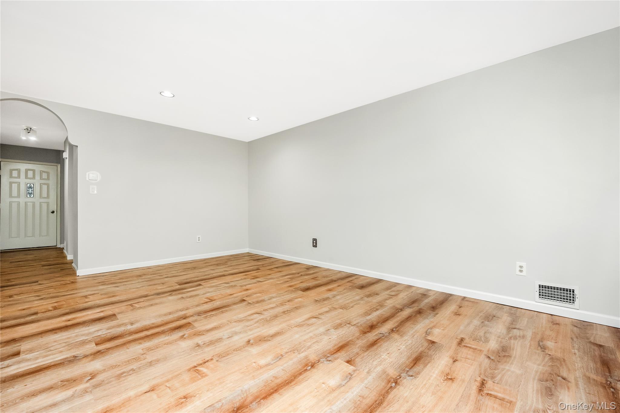 14 Victorian Court – For Sale photo 3