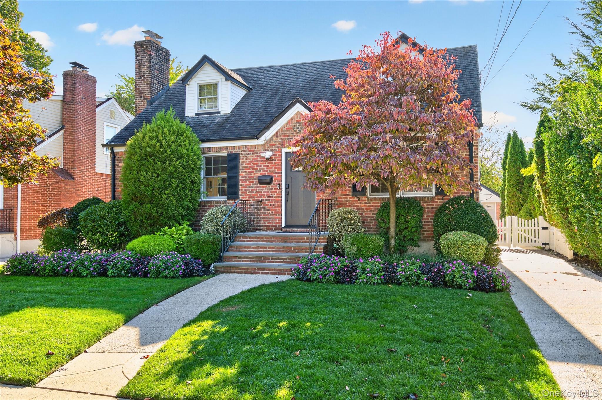 22 Dallas Avenue – For Sale photo 2