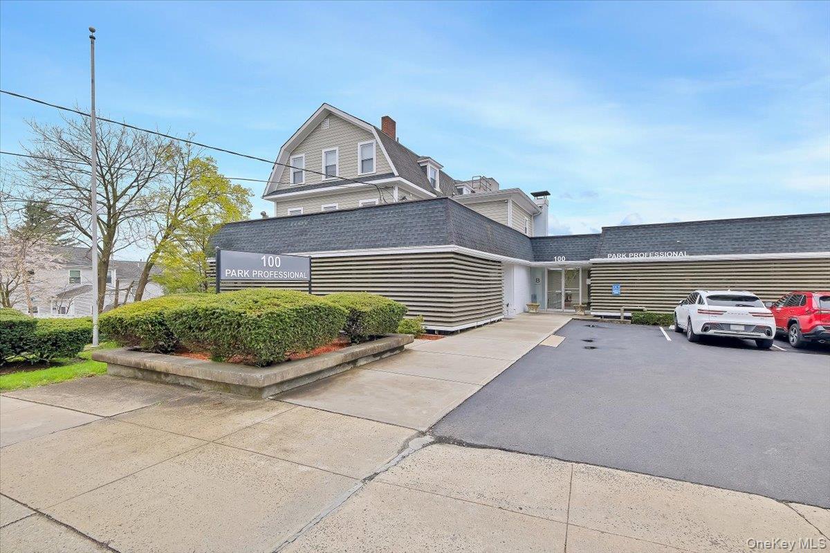 100 S Highland Avenue, Unit A-2