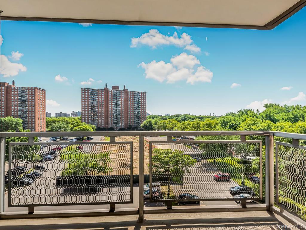 820 Boynton Avenue, Unit 7A photo 11
