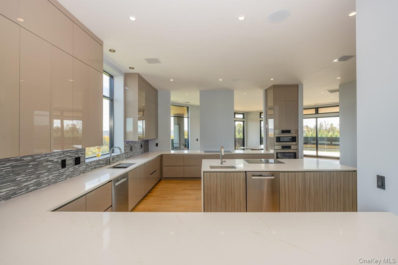 30 High Ridge Road – For Sale photo 8