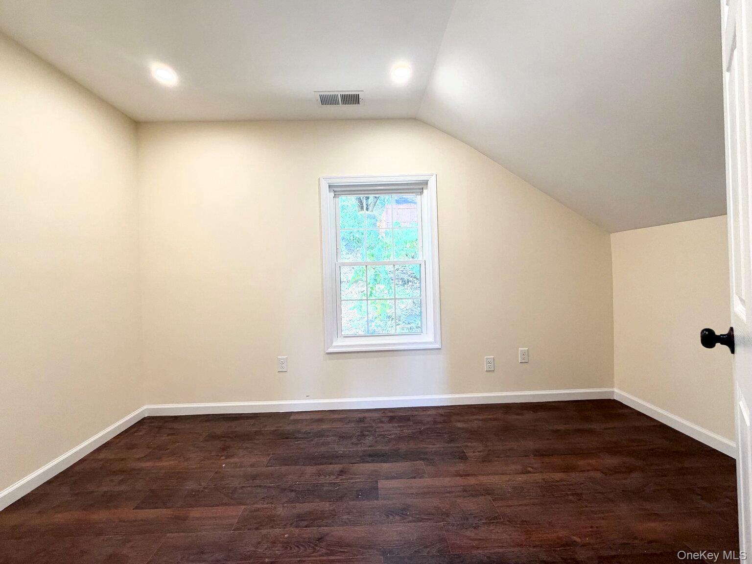160 Smith Street – For Rent photo 35