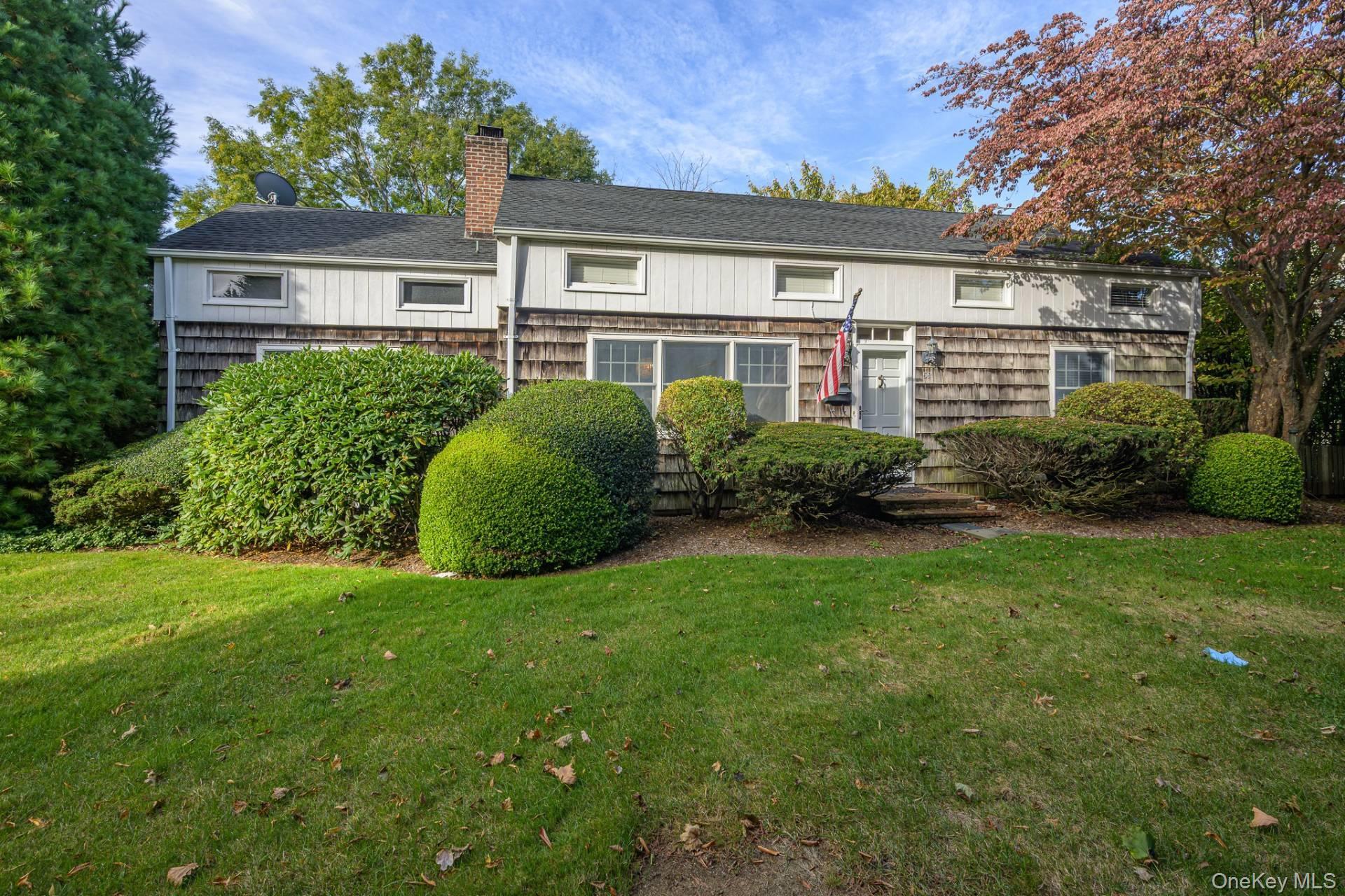 59 Leland Lane – For Sale photo 2