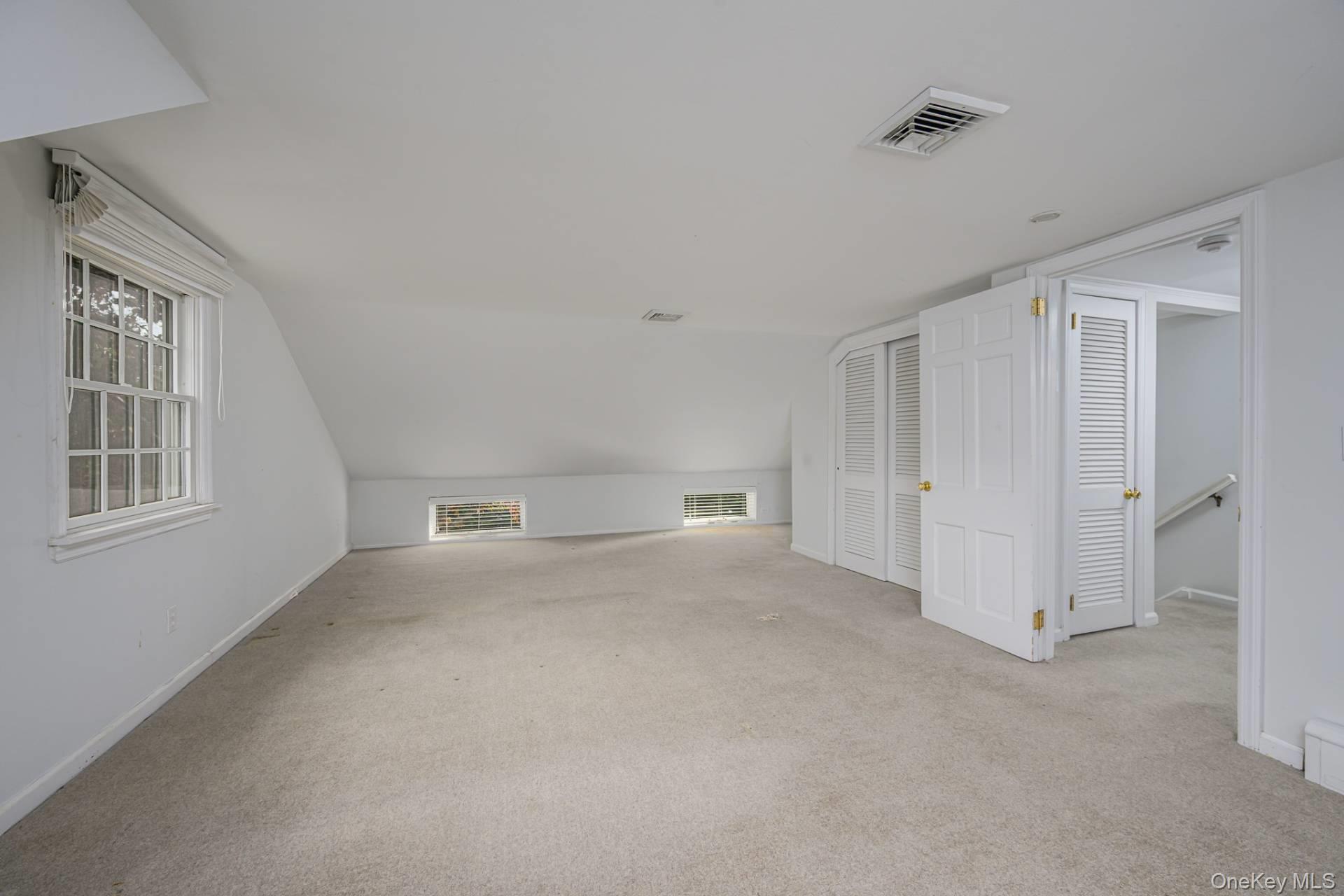 59 Leland Lane – For Sale photo 20