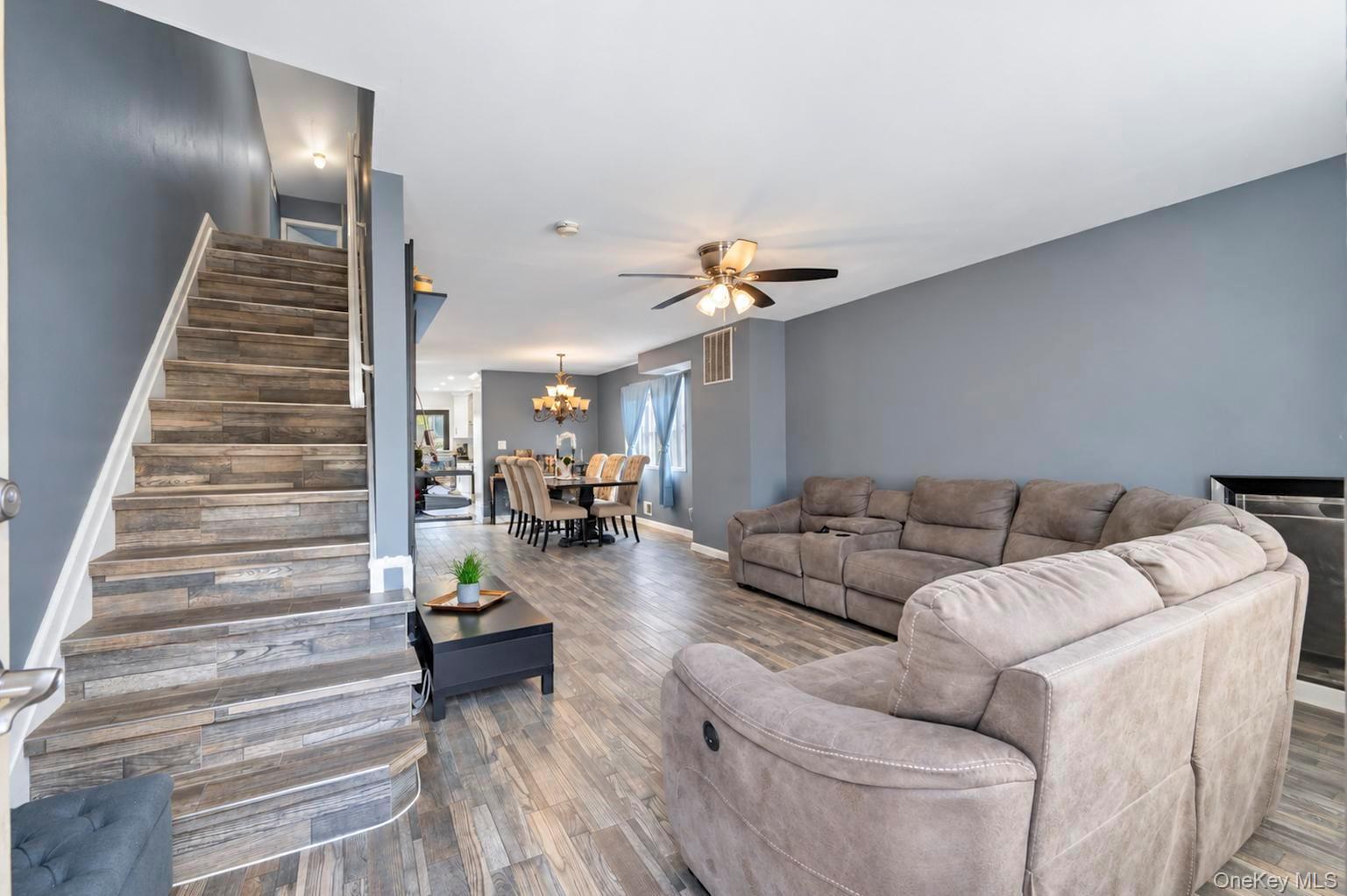 25 Amity Place – For Sale photo 2