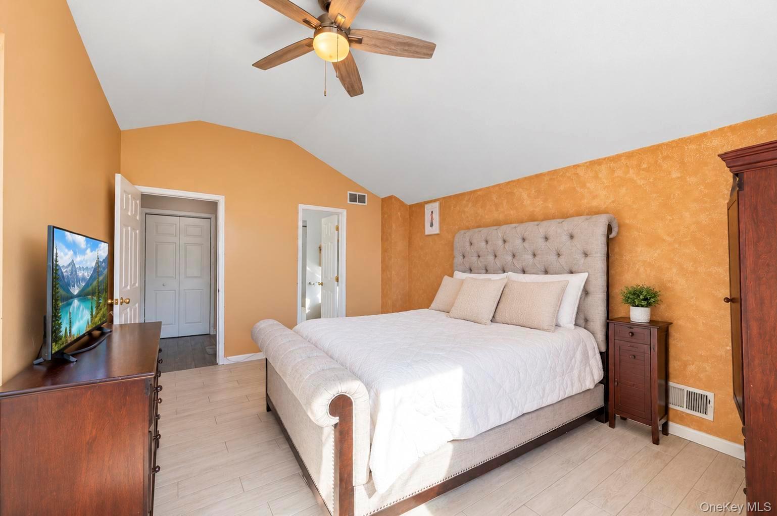 25 Amity Place – For Sale photo 20