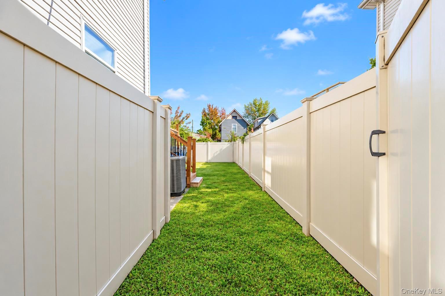 25 Amity Place – For Sale photo 25