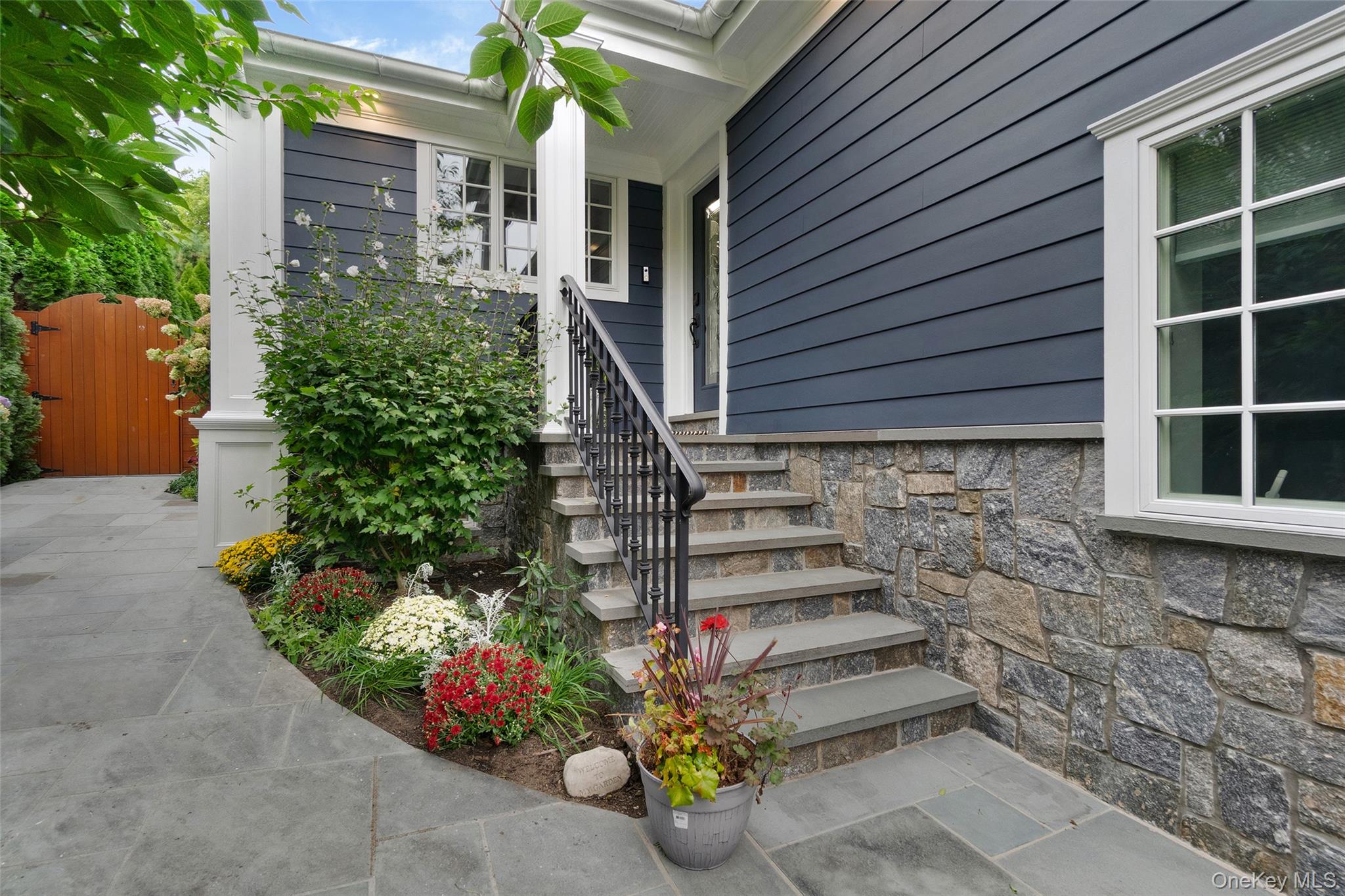 4108 Orient Avenue – For Sale photo 2