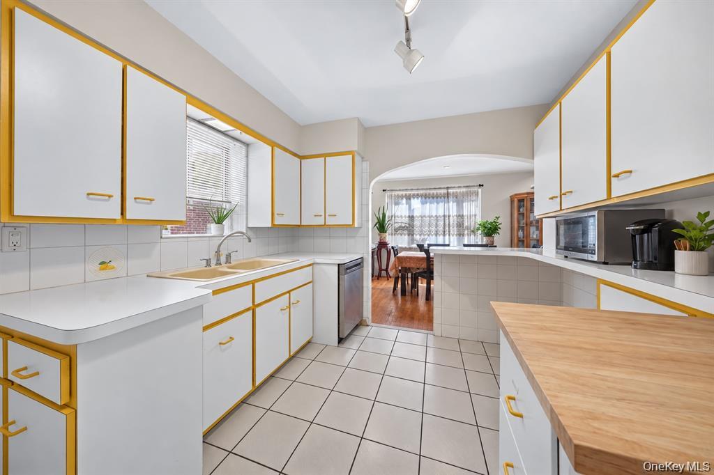 40-45 193rd Street – For Sale photo 17