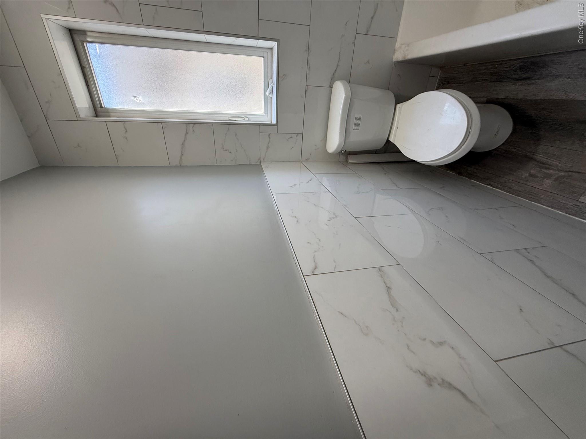 666 Bradford Street – For Rent photo 2