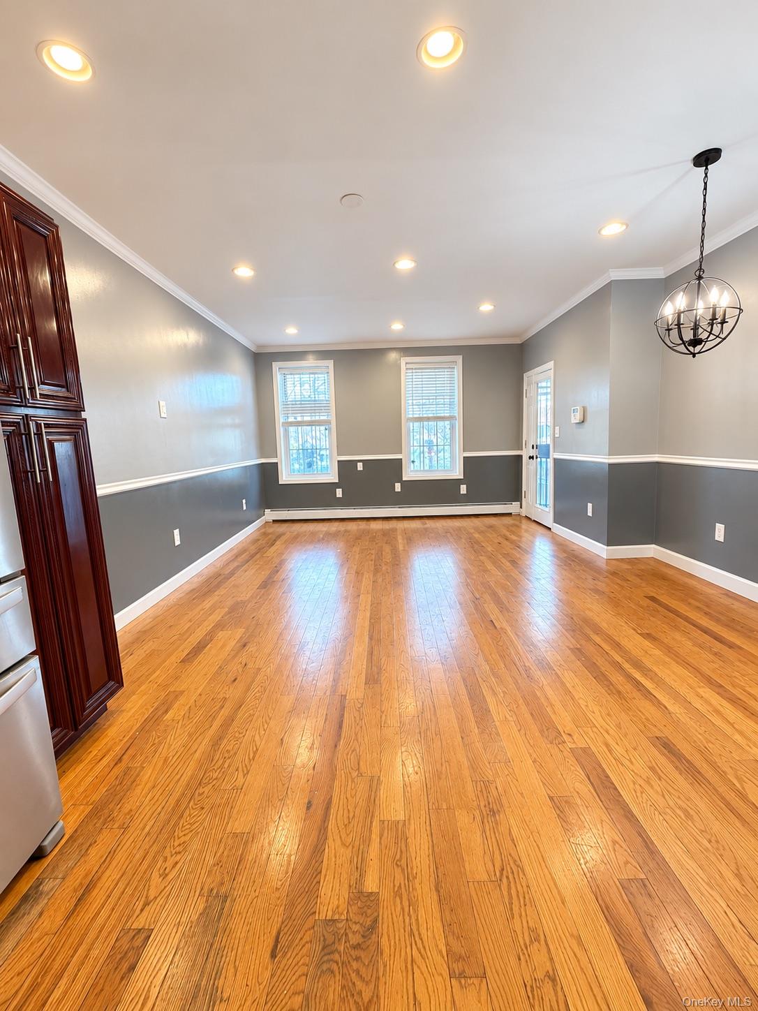 1094 Blake Avenue – For Sale photo 16