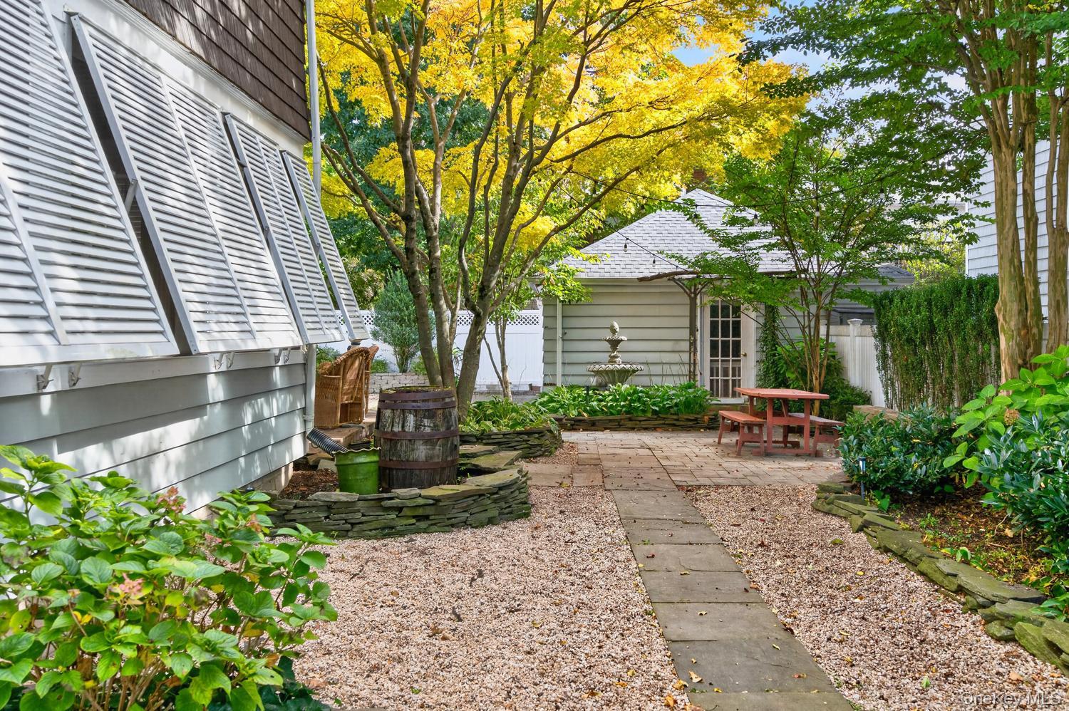 17 Adams Avenue – For Sale photo 21