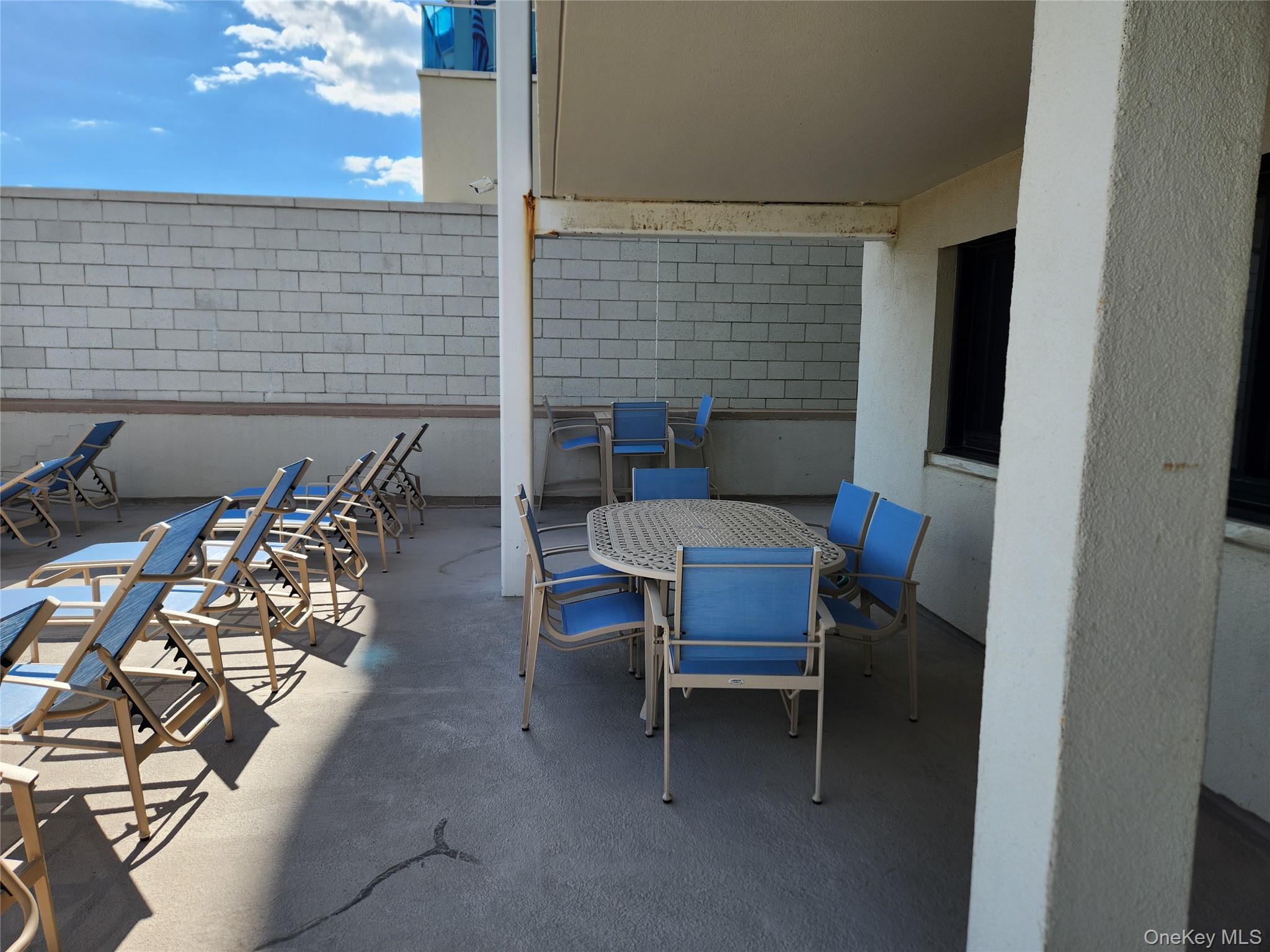 420 Shore Road, Unit 3B photo 4