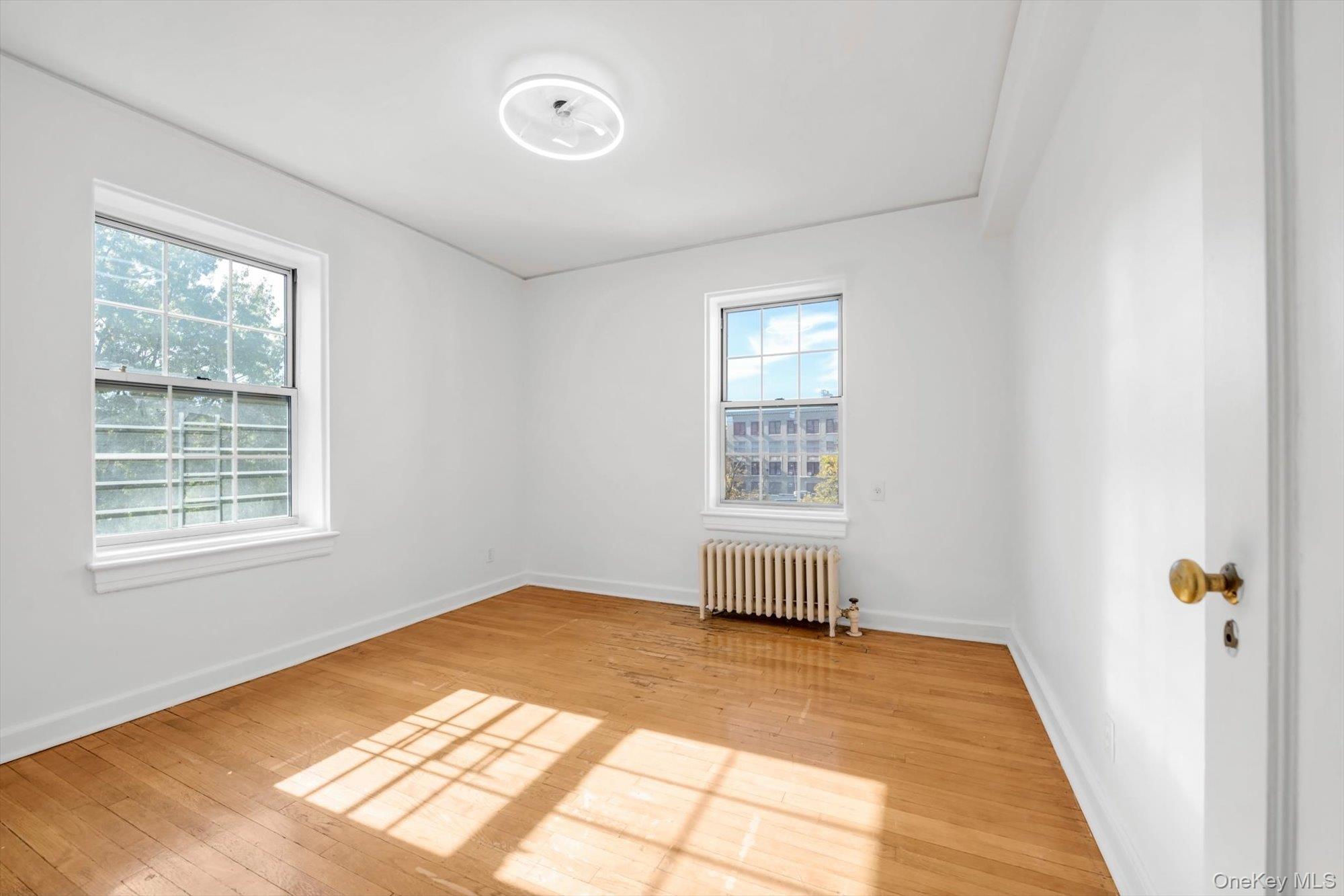 54-17 31st Avenue, Unit 4K photo 11