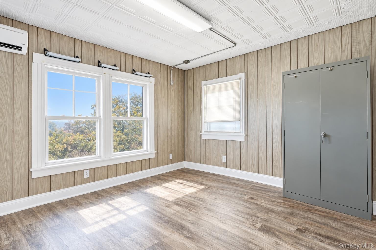 575 Montauk Highway – For Rent photo 8
