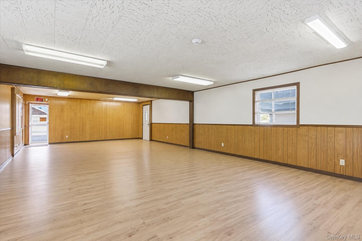 575 Montauk Highway – For Rent photo 10