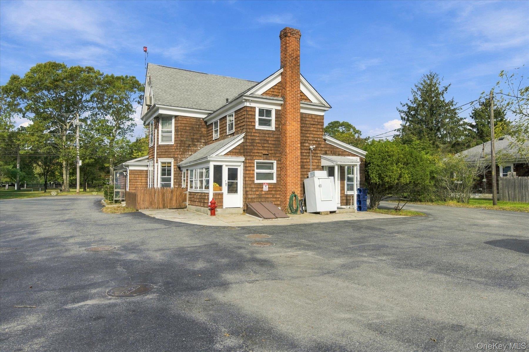 575 Montauk Highway – For Rent photo 2
