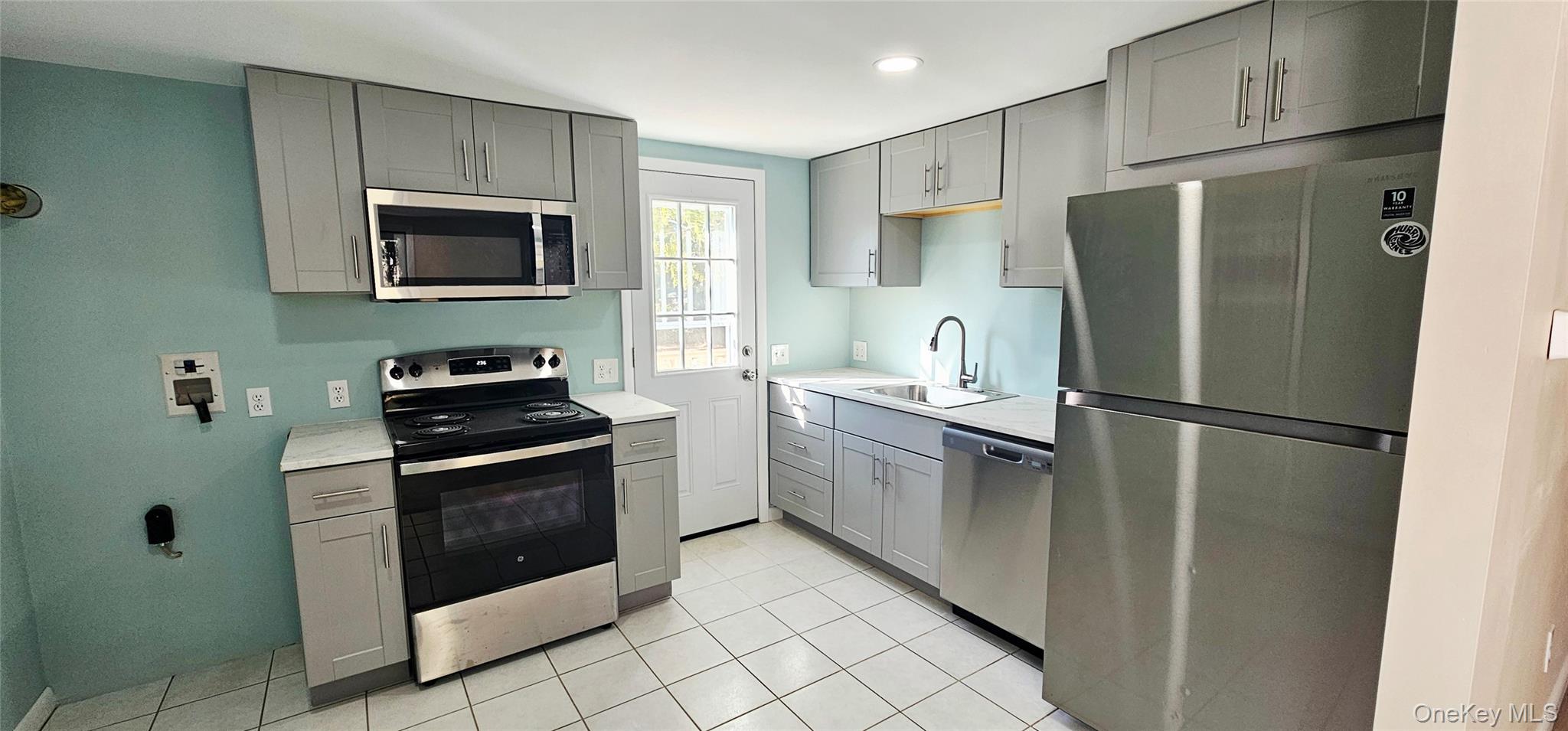 73 Peters Lane – For Rent photo 4