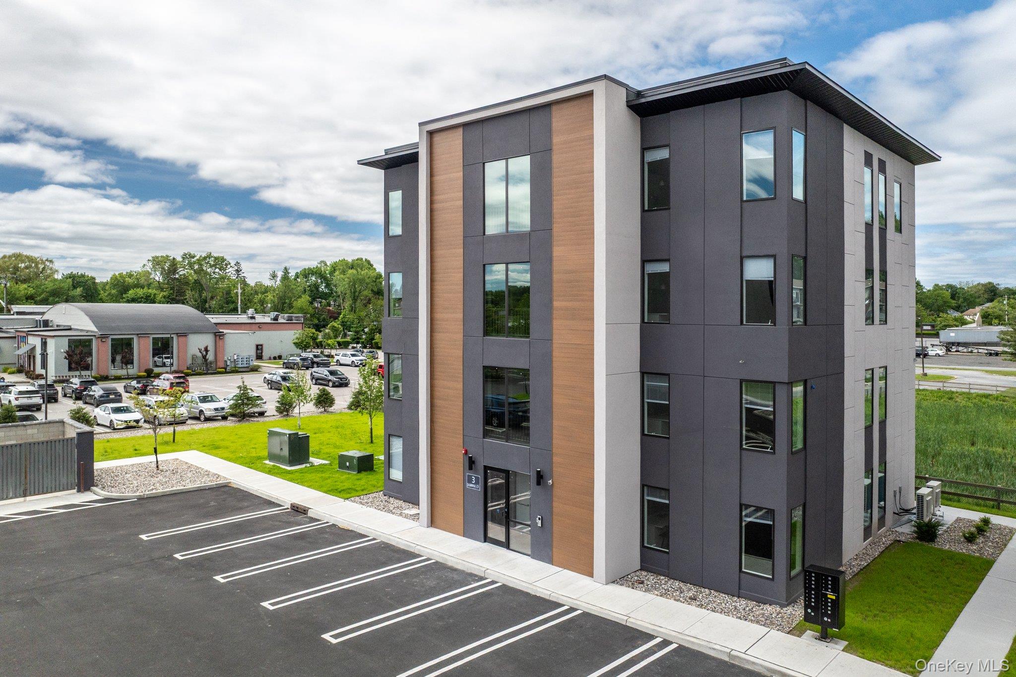 2 Giada Lane, Unit 2 photo 2
