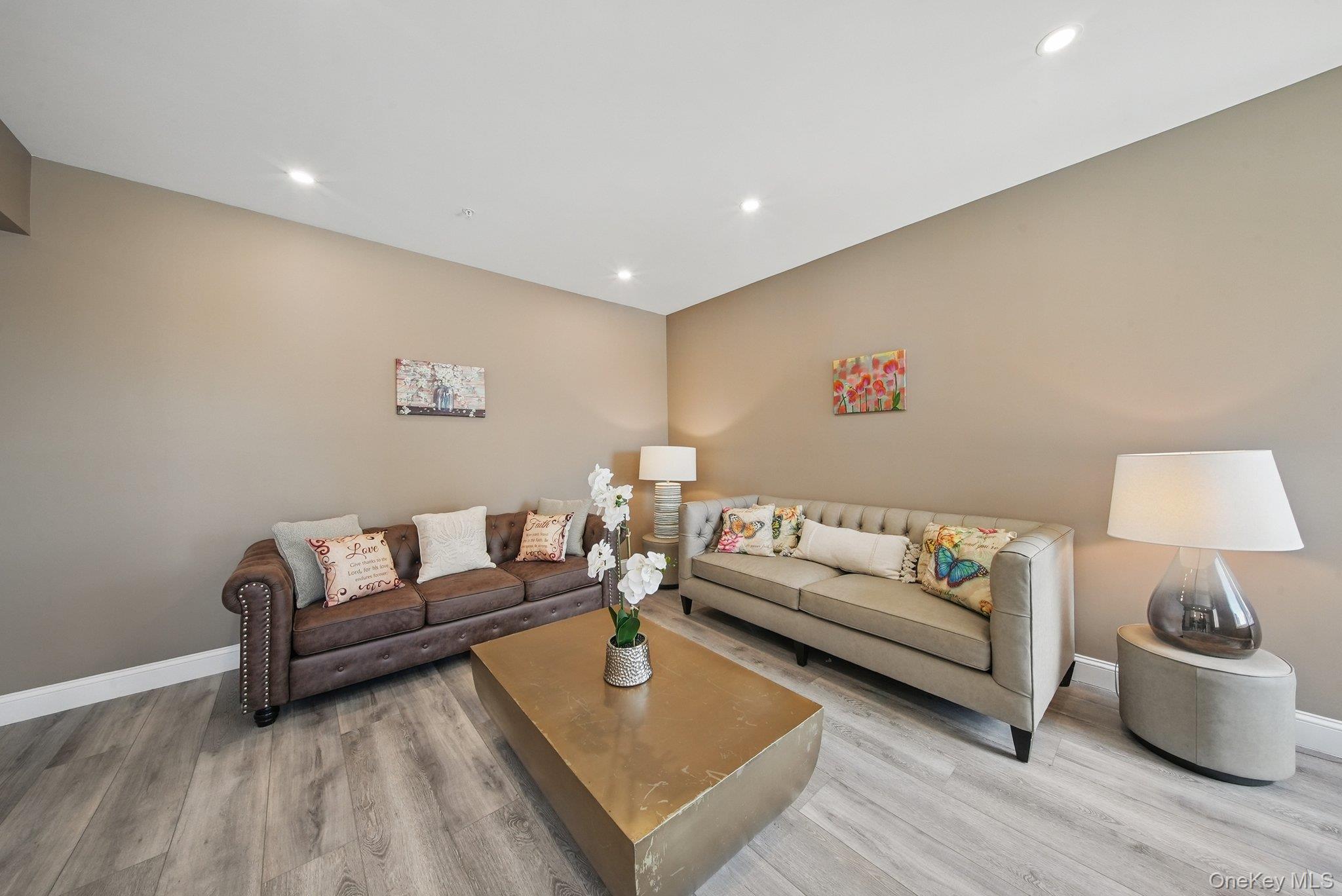 2 Giada Lane, Unit 5 photo 10