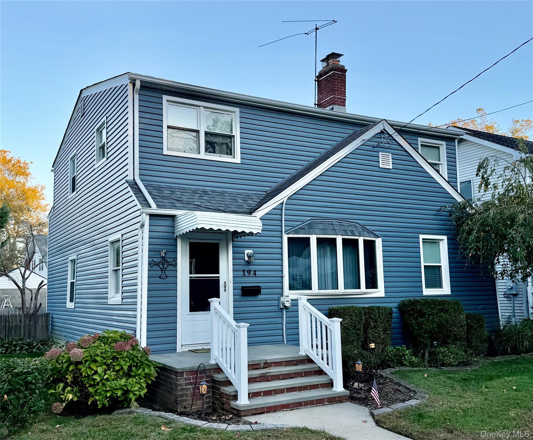 194 Rolling Street – For Sale