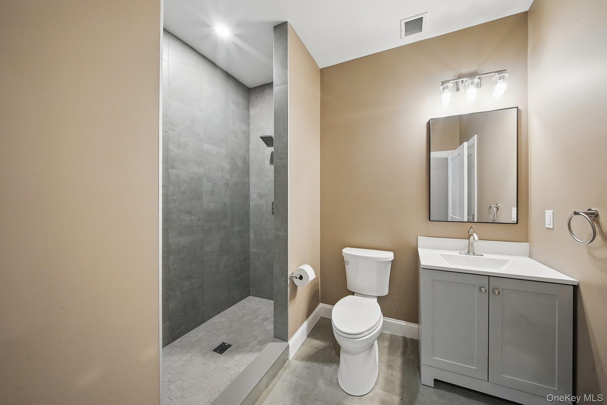 5 Giada Lane, Unit 5 photo 22