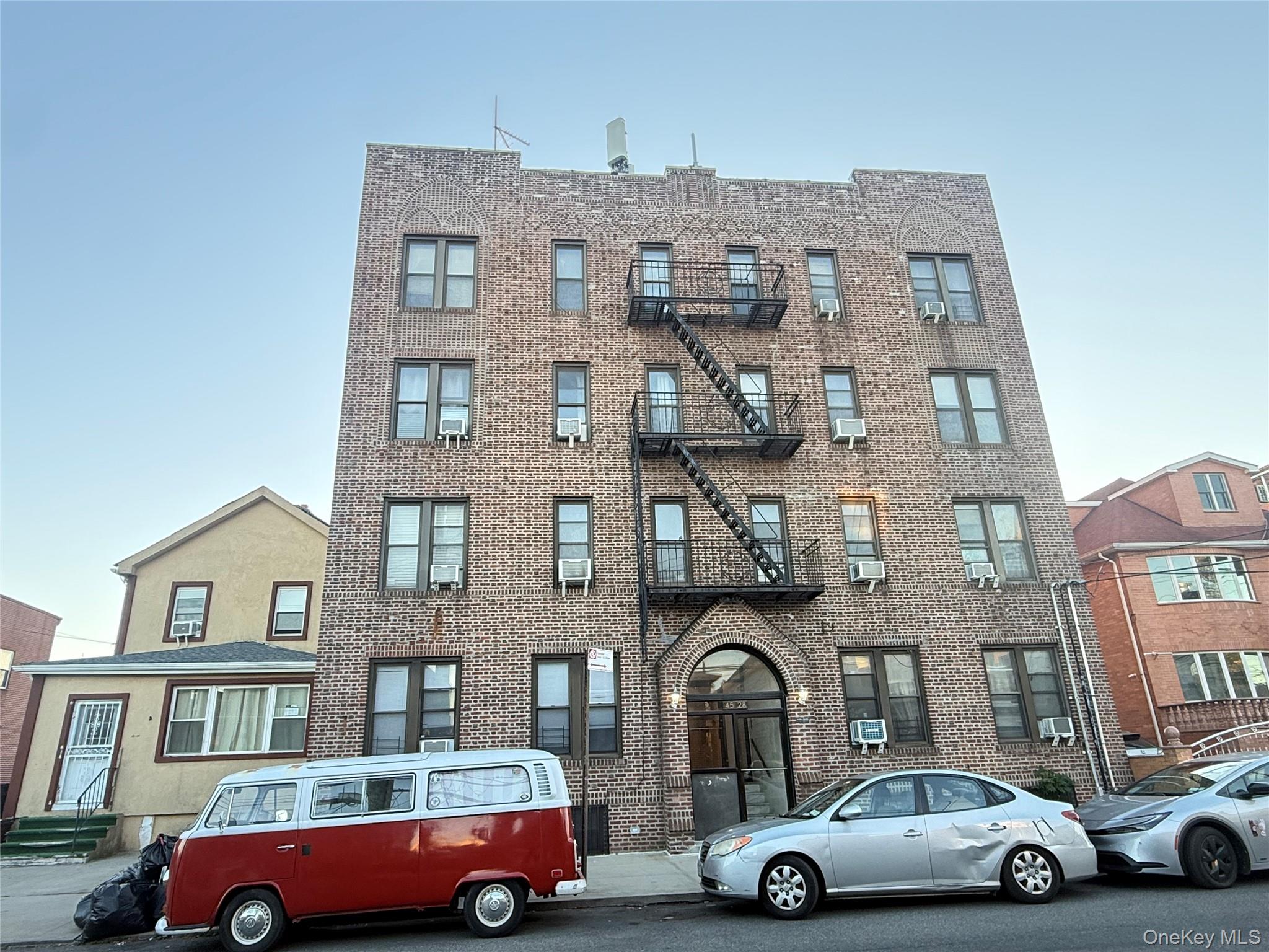 4528 Smart Street – For Sale