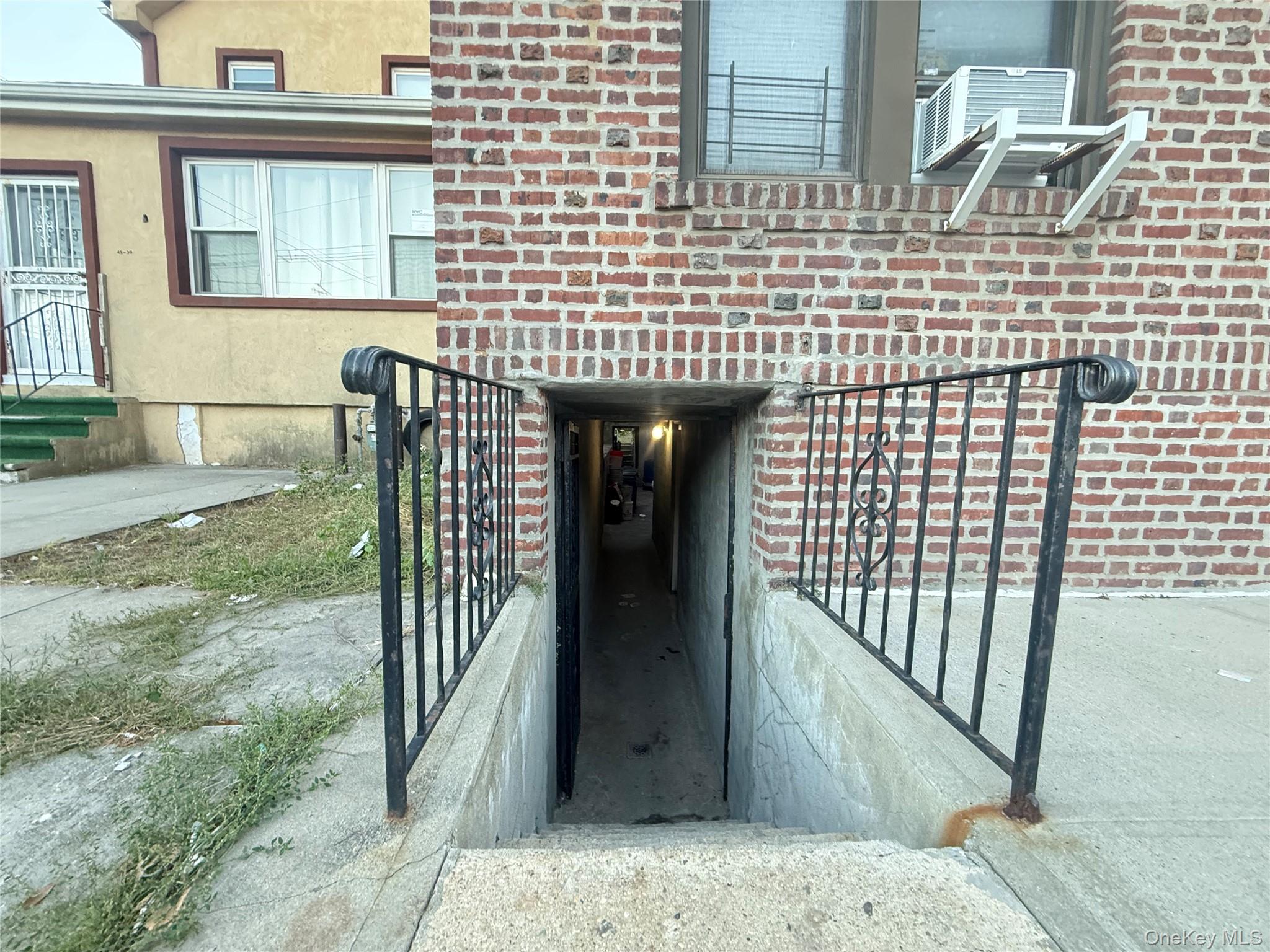 4528 Smart Street – For Sale photo 7