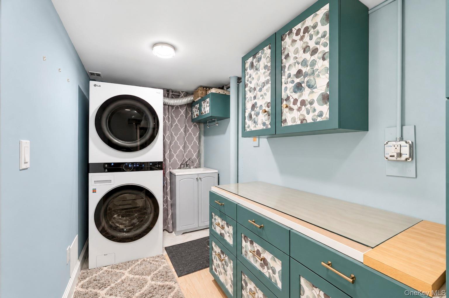 16 Neptune Avenue – For Sale photo 37
