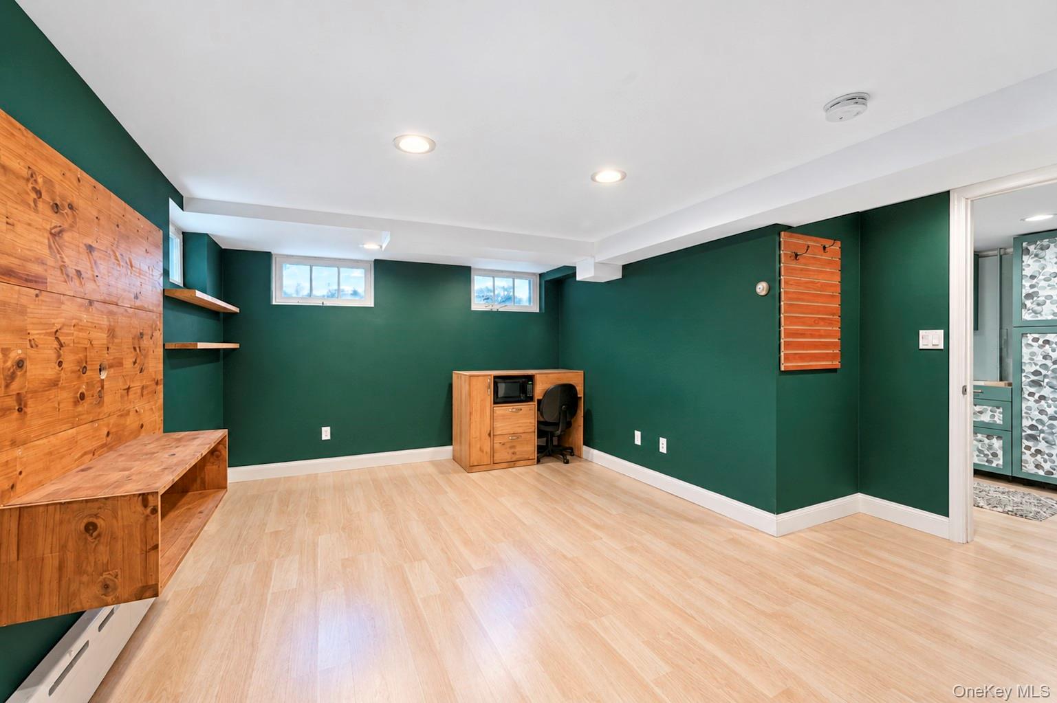 16 Neptune Avenue – For Sale photo 40