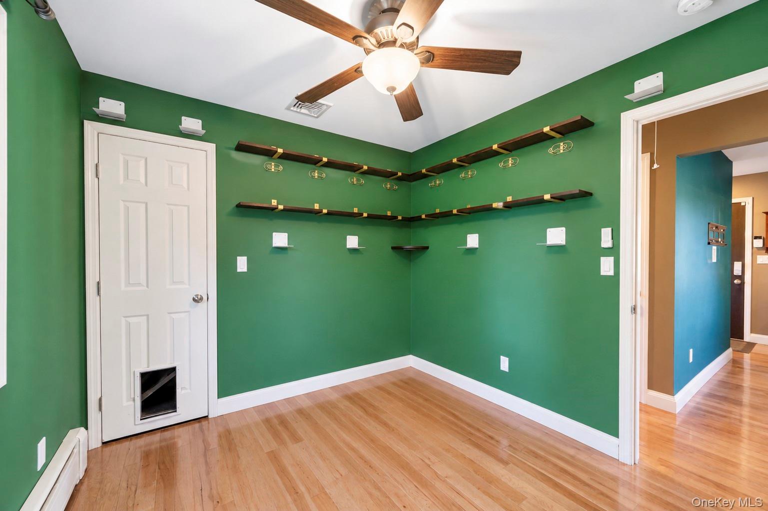 16 Neptune Avenue – For Sale photo 35