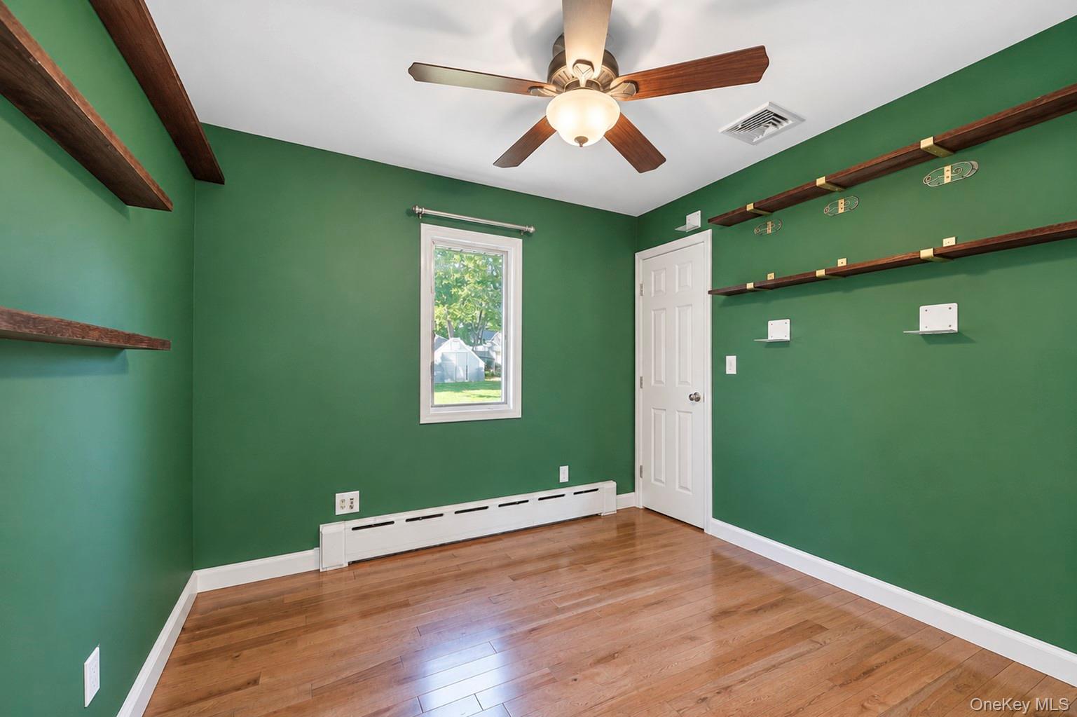 16 Neptune Avenue – For Sale photo 34