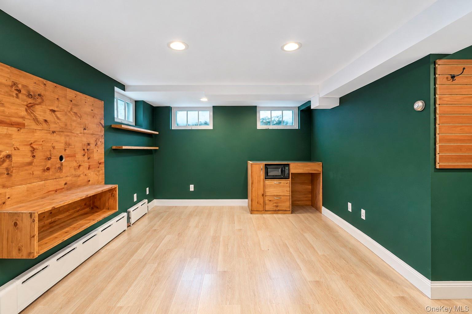 16 Neptune Avenue – For Sale photo 39