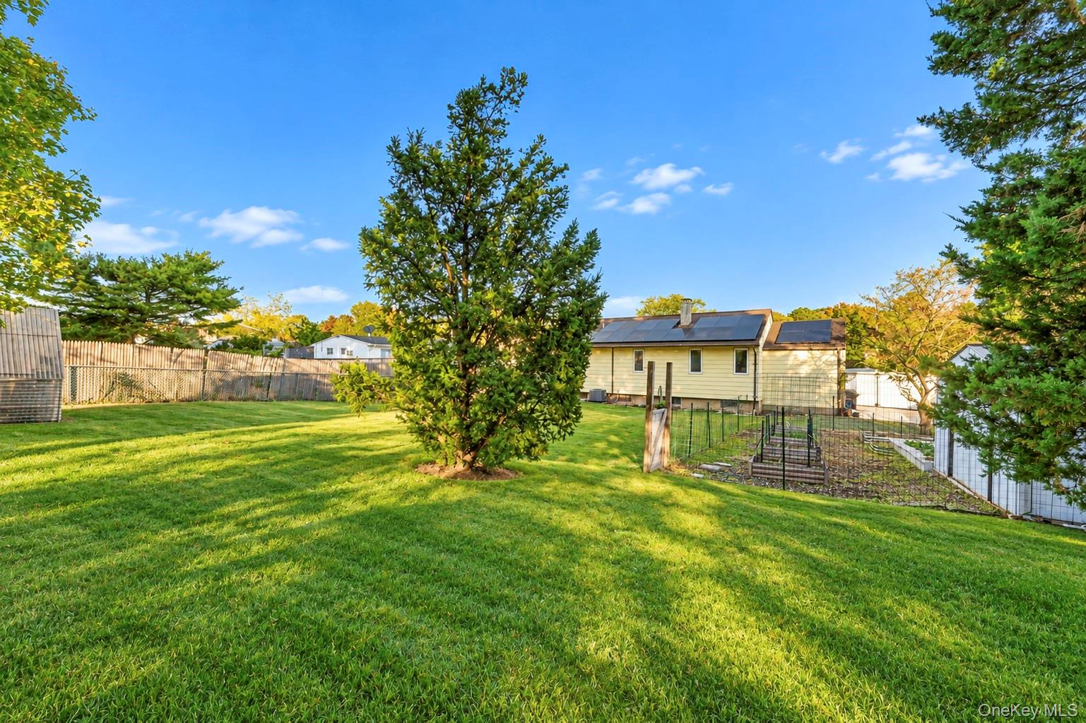 16 Neptune Avenue – For Sale photo 9