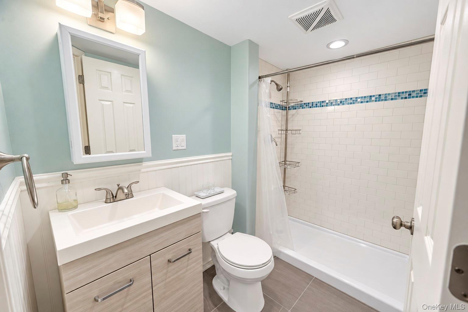 16 Neptune Avenue – For Sale photo 38