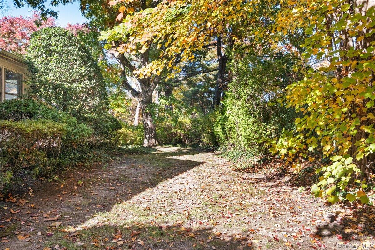 14 Tall Trees Road – For Sale photo 11