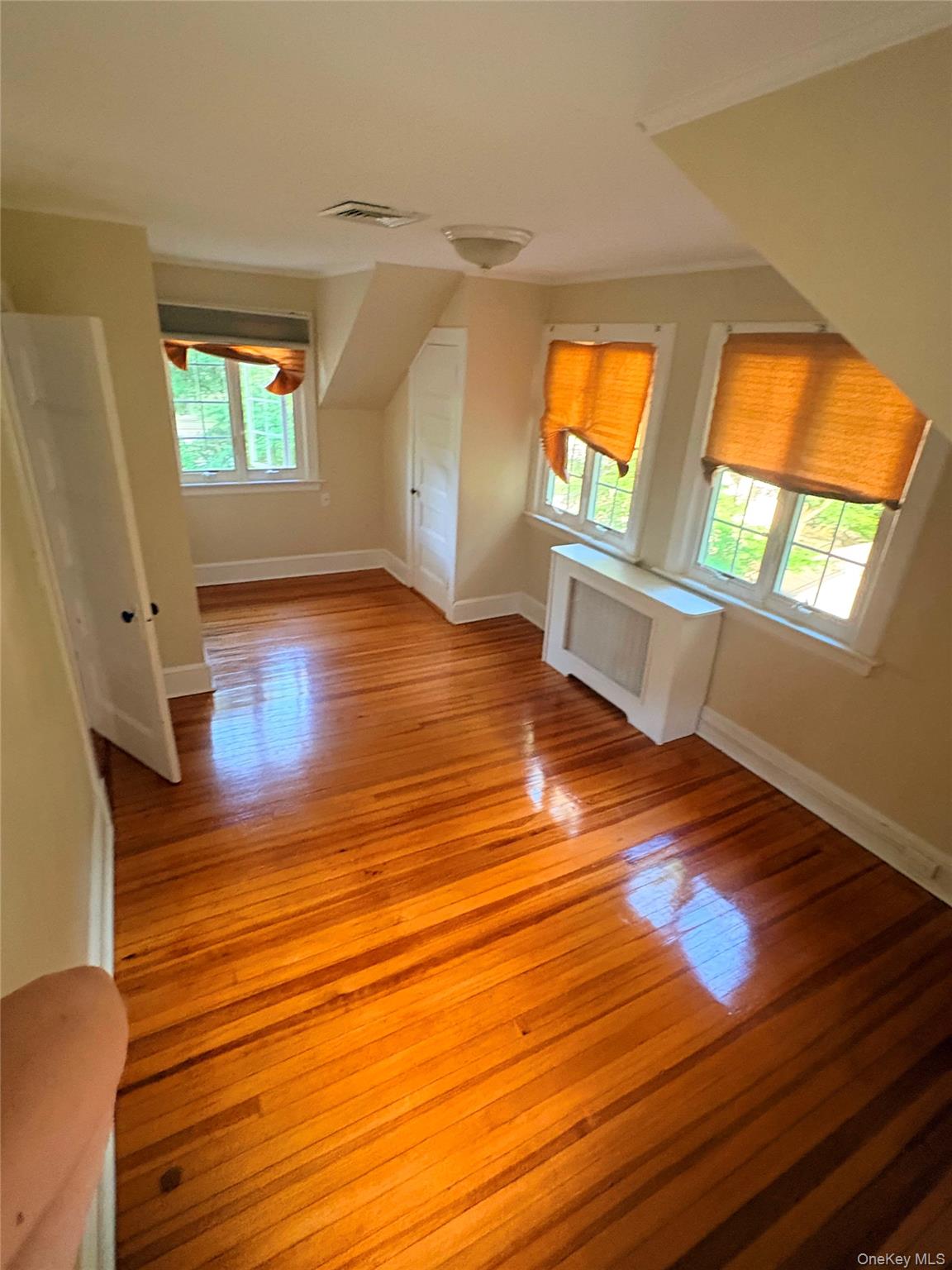6 Tower Rd – For Rent photo 9