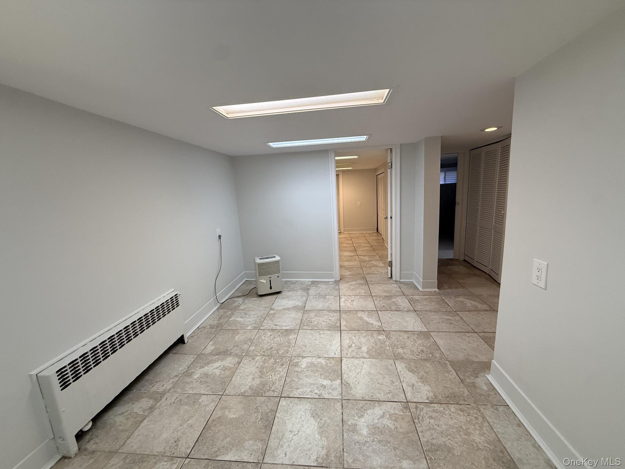 649 W Chester Street, Unit Lower photo 5